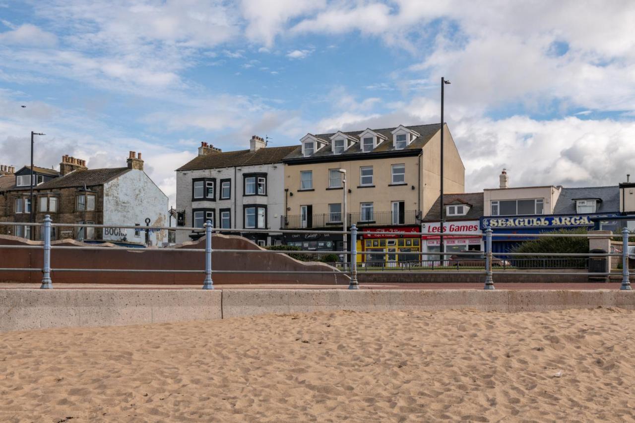 The Croston Balcony Apartment- Morecambe Central Promenade, Beach Front And Sea Views 외부 사진